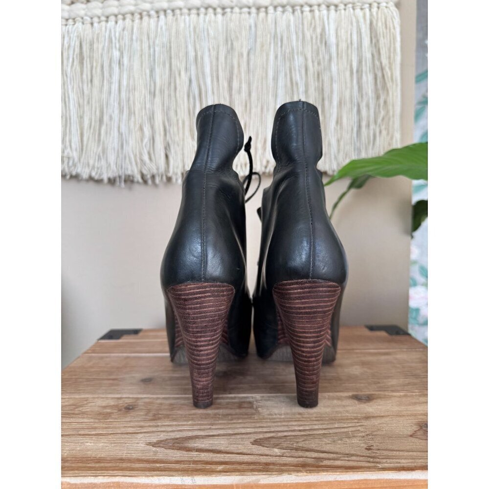 Vintage Max Studio Nora Black Leather Platform Wedge Lace Up Ankle Boot Size 9 - Picture 9 of 15